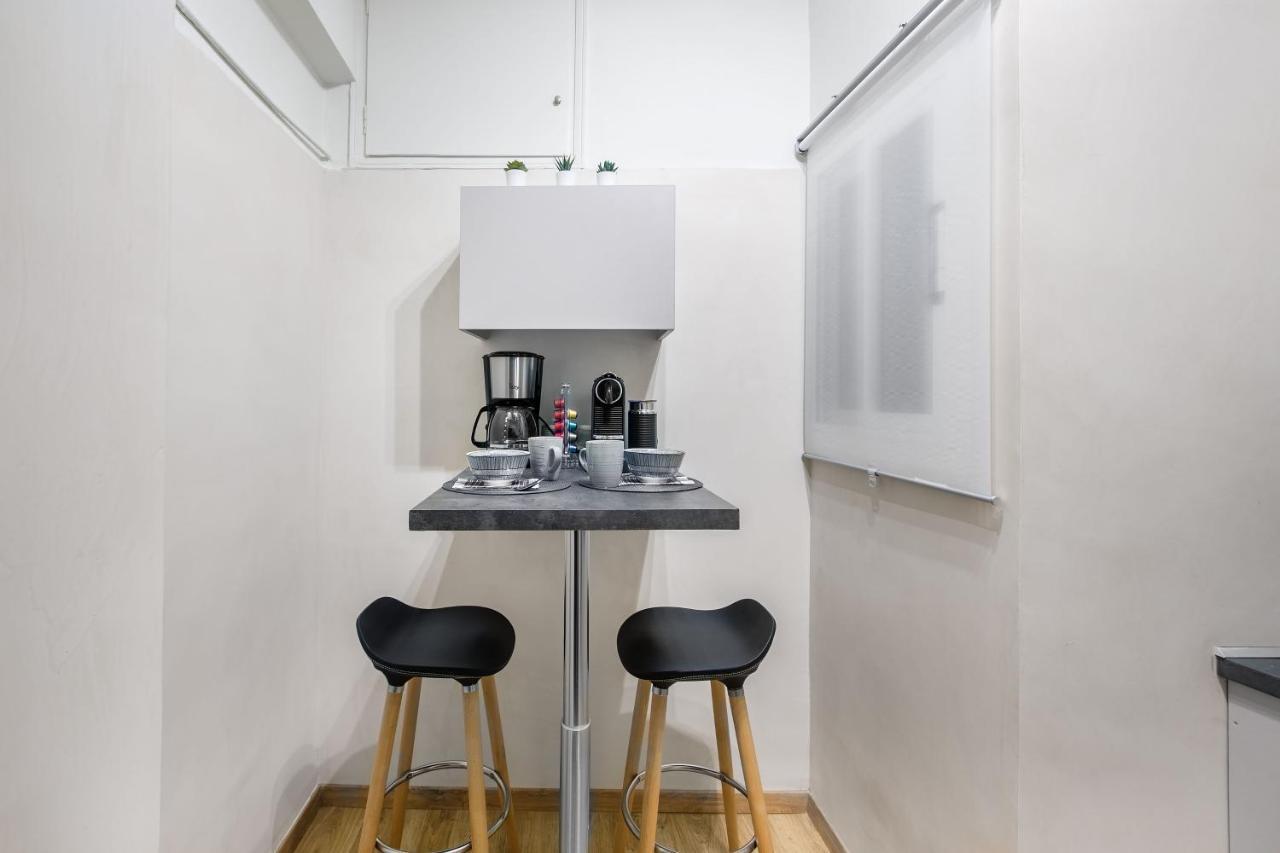 Apartamento Modern Flat In The Grounds Of Acropolis Monuments -Armonia- Atenas Exterior foto
