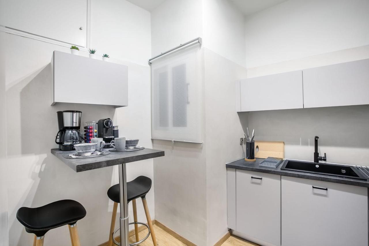 Apartamento Modern Flat In The Grounds Of Acropolis Monuments -Armonia- Atenas Exterior foto